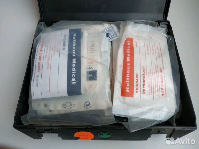 Аптечка от BMW E34, e 34, бмв Е34 оригинал
