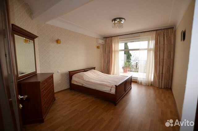 2-к квартира, 114 м², 1/3 эт.