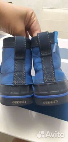 Продаю демисезонные ботинки Crocks Продаю демисезонные ботинки Crocks