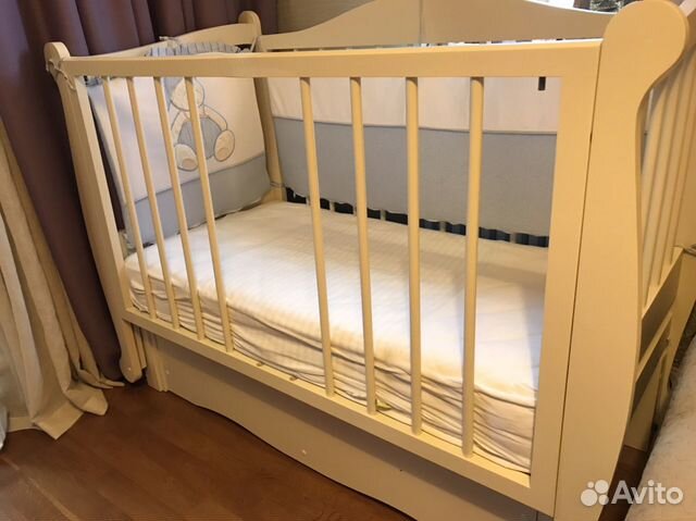 Детская кроватка