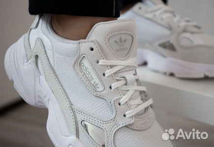Кроссовки Adidas Falcon