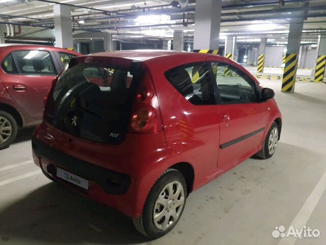 Peugeot 107 1.0 МТ, 2010, битый, 166 000 км