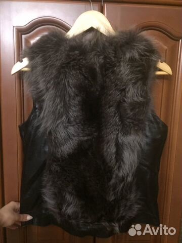 Меховая жилетка