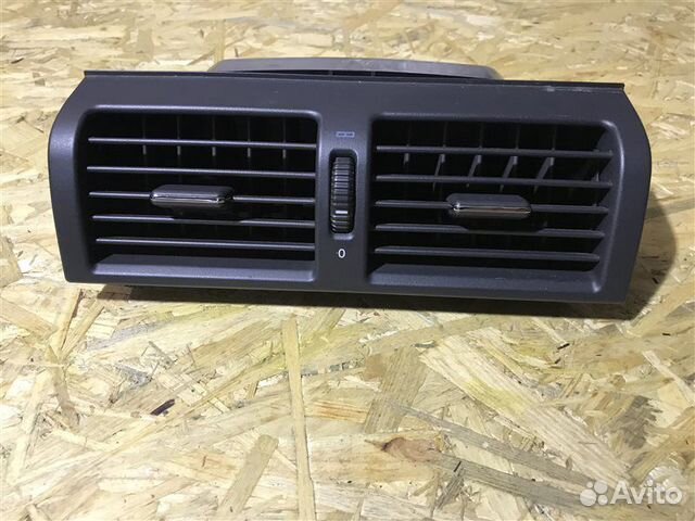 Дефлектор воздушный передний Mercedes-Benz E-Class