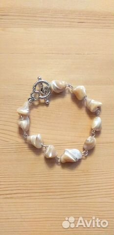 Браслет из перламутра и яшмы