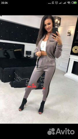 Женский стильный костюм Женский стильный костюм