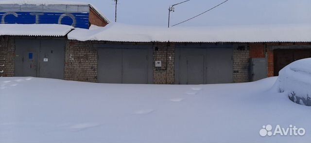 Гараж, > 30 м²
