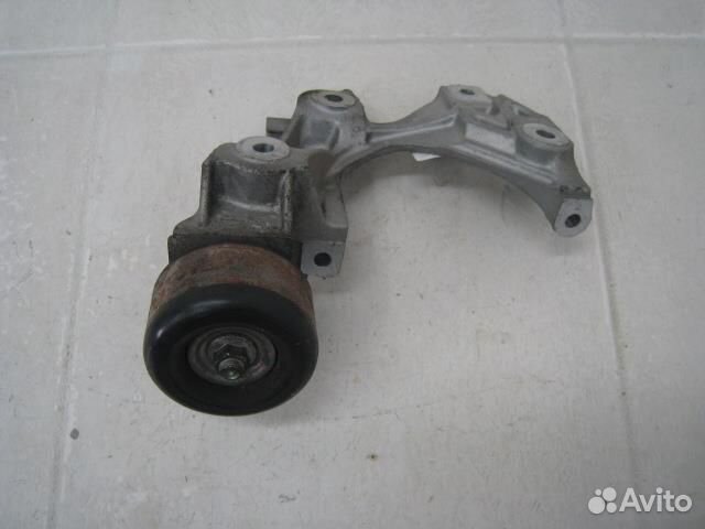 Кронштейн генератора Nissan Qashqai J10