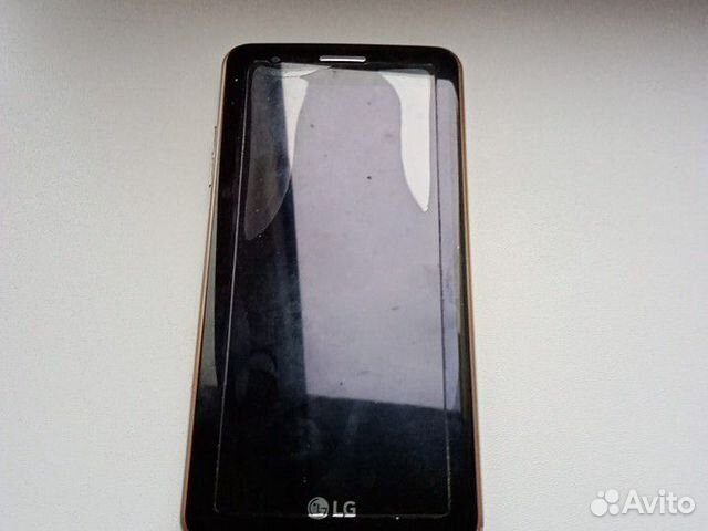 Телефон LG Телефон LG