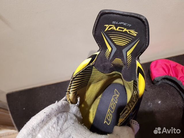 Коньки CCM Super Tacks 10,5 EE Коньки CCM Super Tacks 10,5 EE