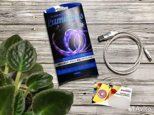 Кабель для зарядки iPhone светящийся