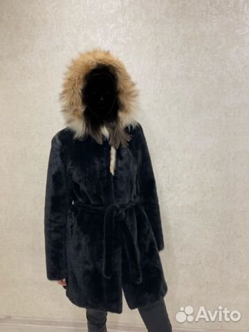 Шуба норковая с капюшоном из рыси