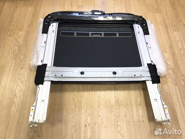 Люк в сборе Mercedes W213 W205 C253 W253 Люк в сборе Mercedes W213 W205 C253 W253