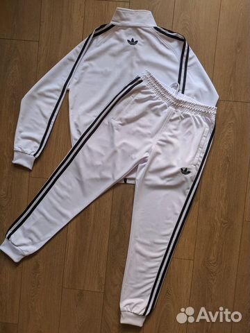Спортивный костюм Adidas Спортивный костюм Adidas