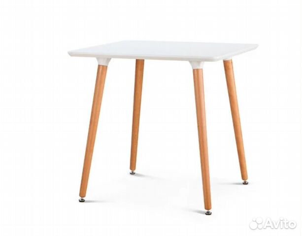 Обеденная группа Стол Oslo Square и 4 стула Eames