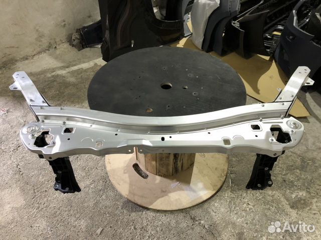 Телевизор на Мерседес Е213 Е 213 супорт радиатора Телевизор на Мерседес Е213 Е 213 супорт радиатора