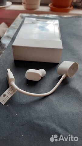 Bluetooth гарнитура Xiaomi mini Mi lyej05LM белый Bluetooth гарнитура Xiaomi mini Mi lyej05LM белый