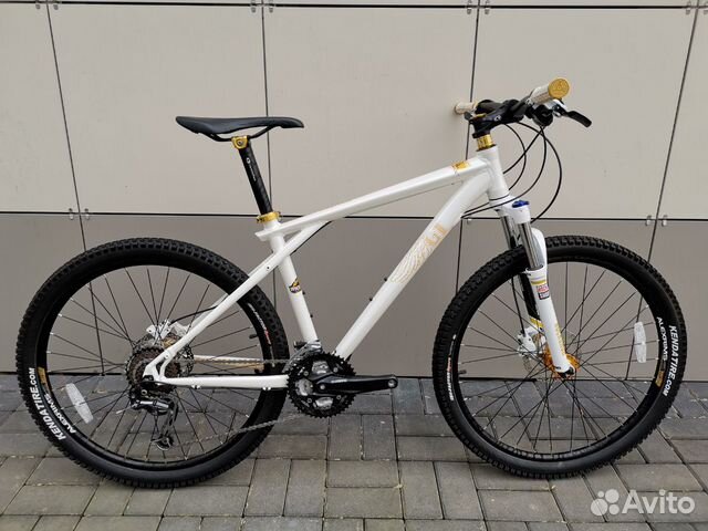 gt avalanche hans rey