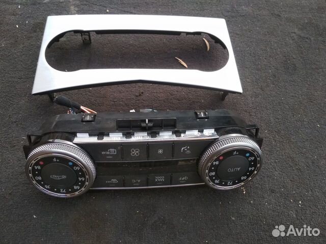 Блок климат контроля Mercedes W204 Блок климат контроля Mercedes W204