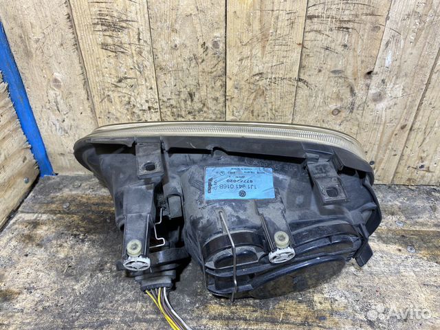 Фара передняя правая Volkswagen Golf 4 140855 Фара передняя правая Volkswagen Golf 4 140855