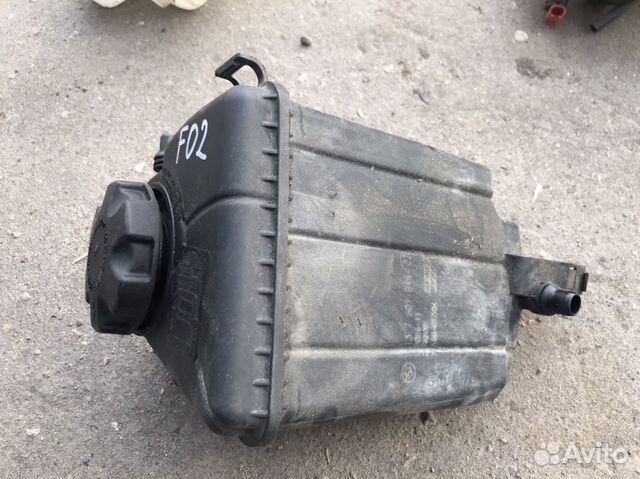 Раcширитeльный бaчок BMW F01 F02 Раcширитeльный бaчок BMW F01 F02