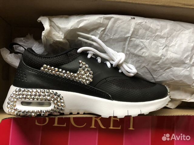 Кроссовки Nike Air со стразами, новые, размер 31 Кроссовки Nike Air со стразами, новые, размер 31