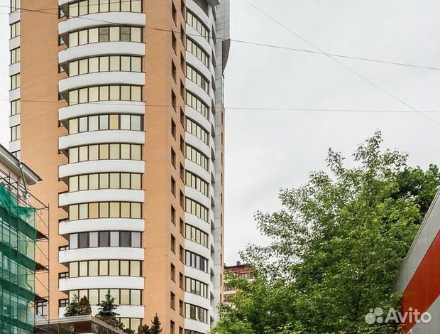 1-к квартира, 70.3 м², 2/18 эт.