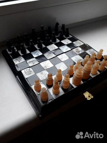 Шахматы перламутр резьба по кости Шахматы перламутр резьба по кости