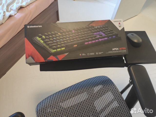 Игровая клавиатура steelseries apex m750