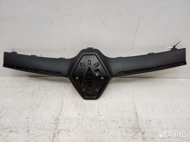 Накладка решетки радиатора Renault Logan 2 2014 Накладка решетки радиатора Renault Logan 2 2014