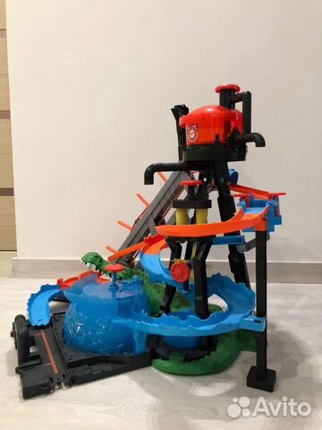Трек Hot Wheels Невообразимая автомойка Трек Hot Wheels Невообразимая автомойка