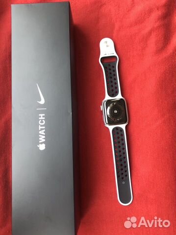 Apple Watch Nike Series 5 44 m Apple Watch Nike Series 5 44 m