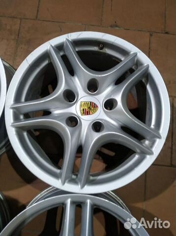 Диски бу оригинал R18 P на Porsche