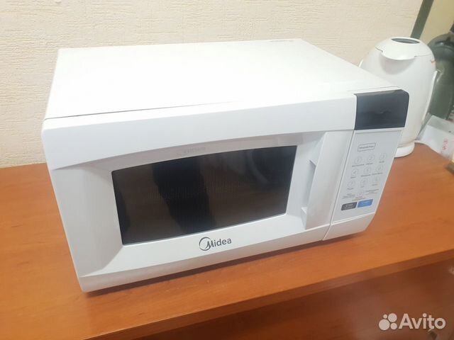 Новая свч Midea EM720CKE Новая свч Midea EM720CKE