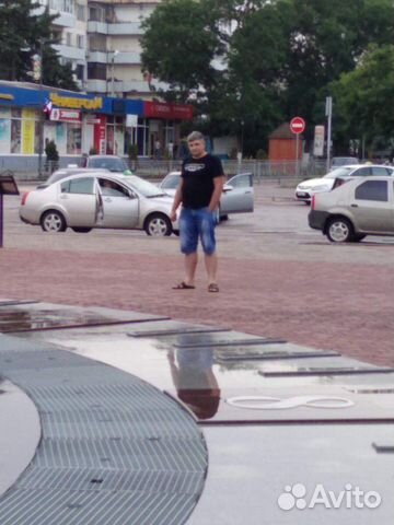 Водитель на своём грузовом авто 20тонн Водитель на своём грузовом авто 20тонн