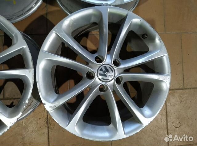 Диски бу оригинал R17 P на Volkswagen Skoda Диски бу оригинал R17 P на Volkswagen Skoda
