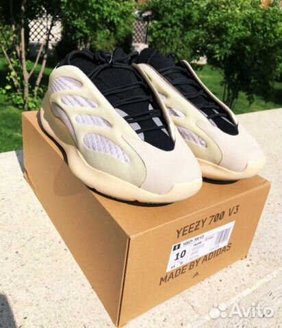 Кроссовки Adidas Yeezy boost 700 Кроссовки Adidas Yeezy boost 700
