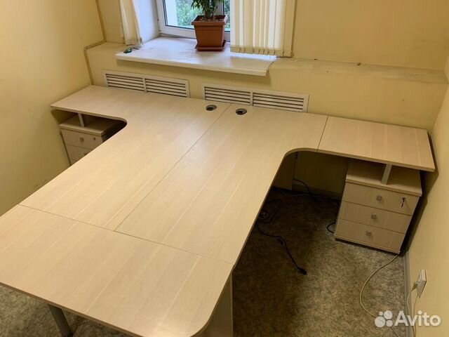 Набор столов и тумб Набор столов и тумб