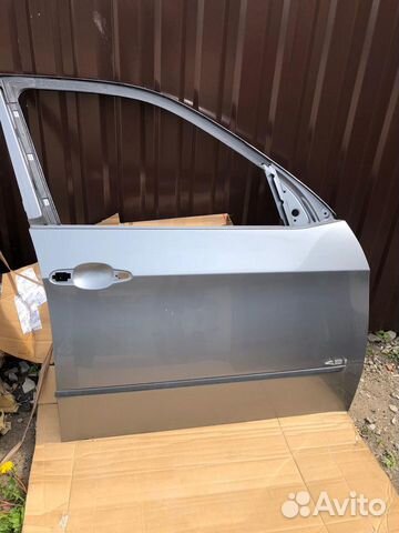 Передняя правая дверь BMW X5 e70 Передняя правая дверь BMW X5 e70