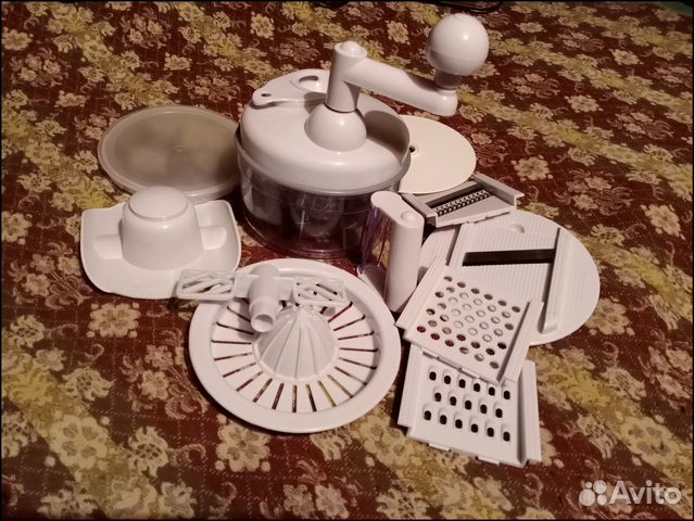 Набор кух. Миксер ручной, тёрка и др