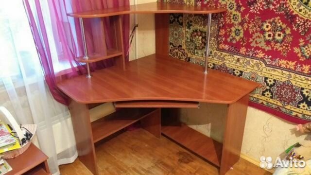 Компьютерный стол