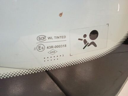 Стекло лобовое Renault Duster 1.6 2012