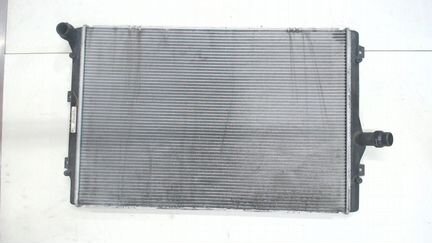 Радиатор (основной) Volkswagen Passat 7, 2013