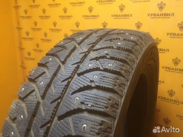 Bridgestone Ice Cruiser 7000 215/60 R17