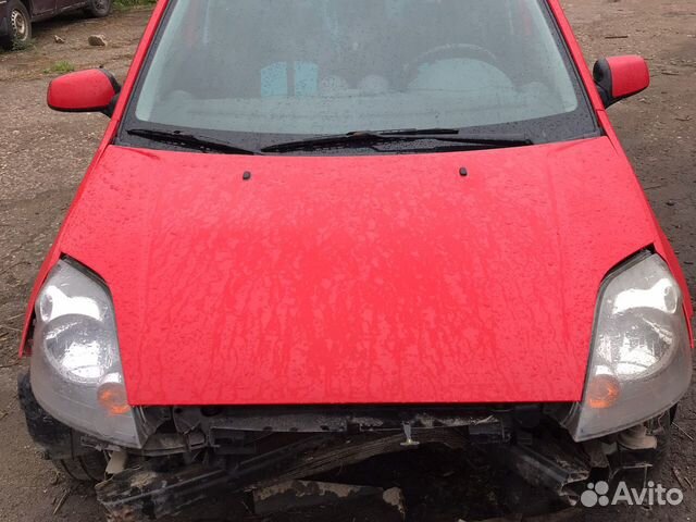 Форд fiesta 2007 капот