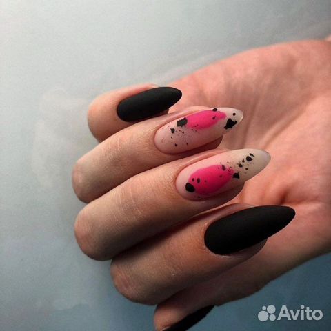 Маникюр. Педикюр