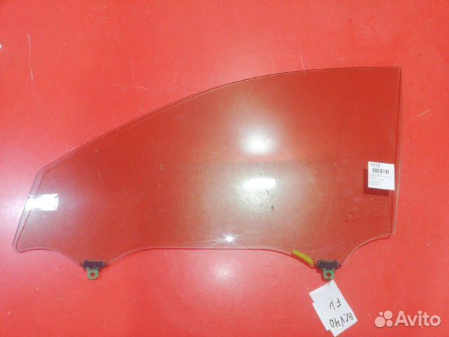 Стекло двери переднее левое Toyota Camry ACV40