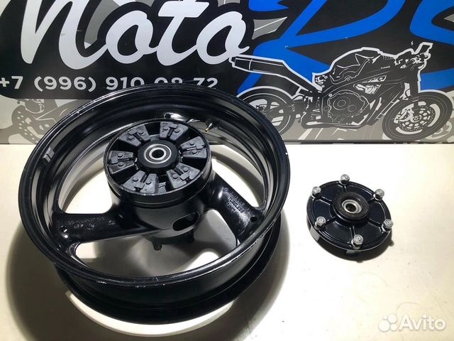 Задний колёсный диск в сборе Yamaha FZ 400 Fazer