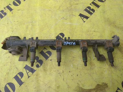 Рейка топливная (рампа) Ford Focus 2 2008-2011