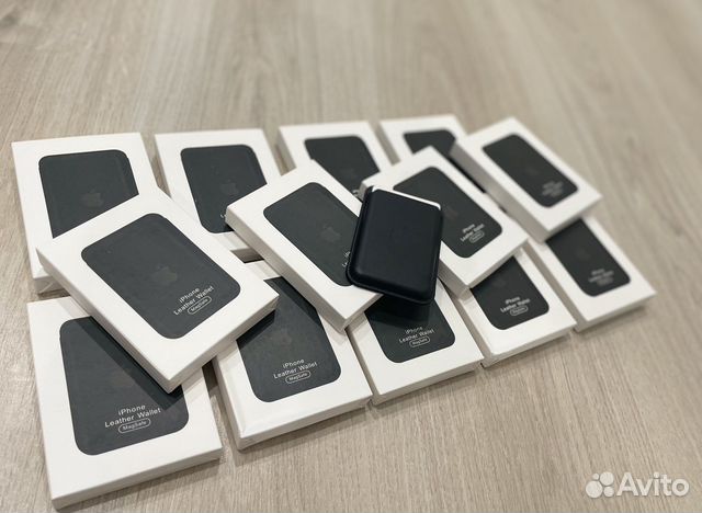 Apple Leather Wallet с Magsafe iPhone